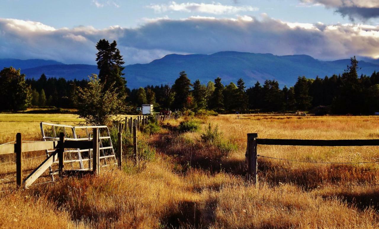 Paradise Acres Ranch Nanoose Bay Εξωτερικό φωτογραφία